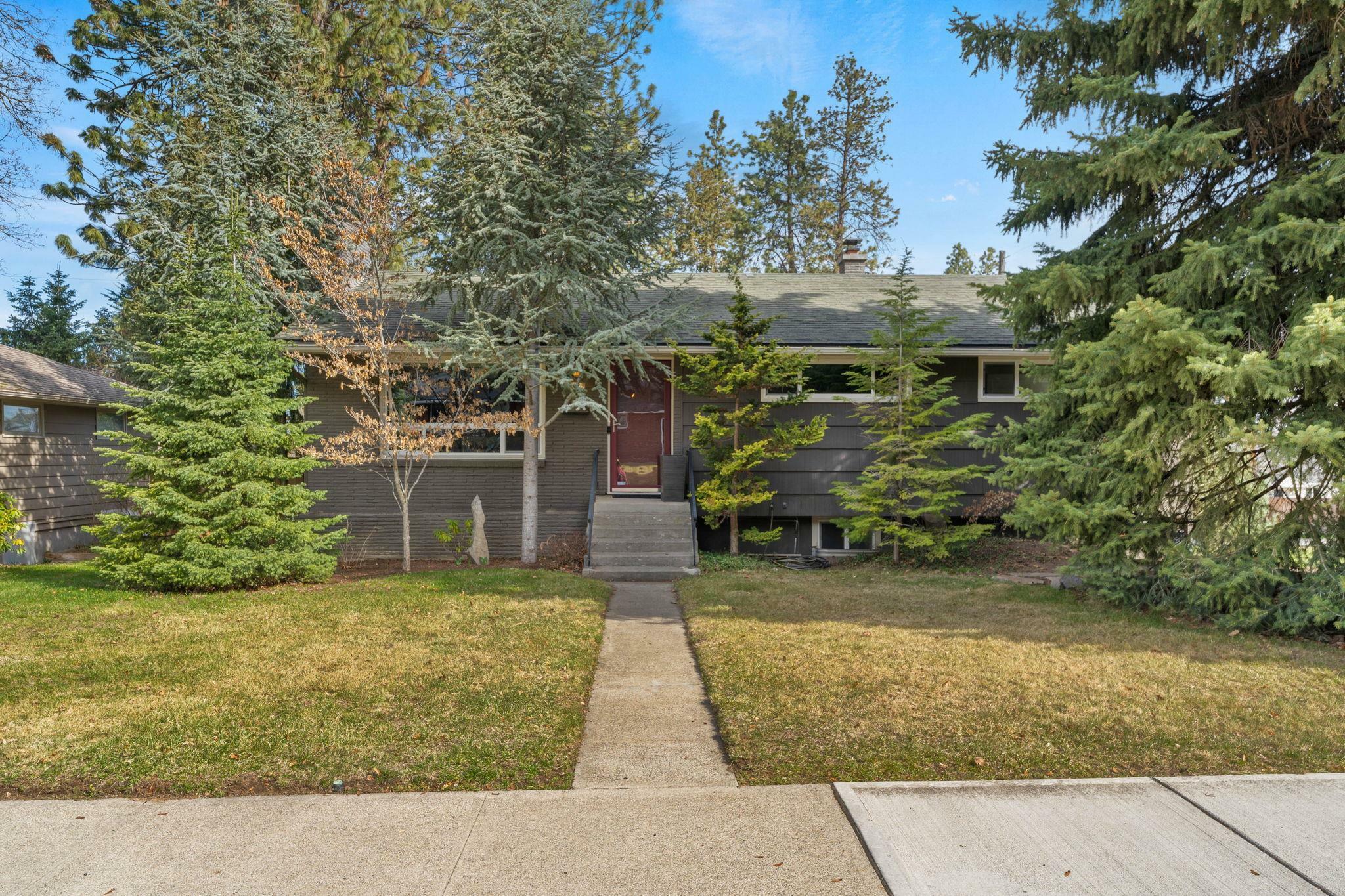 Property Photo: 3029 E 19th Ave WA 99223