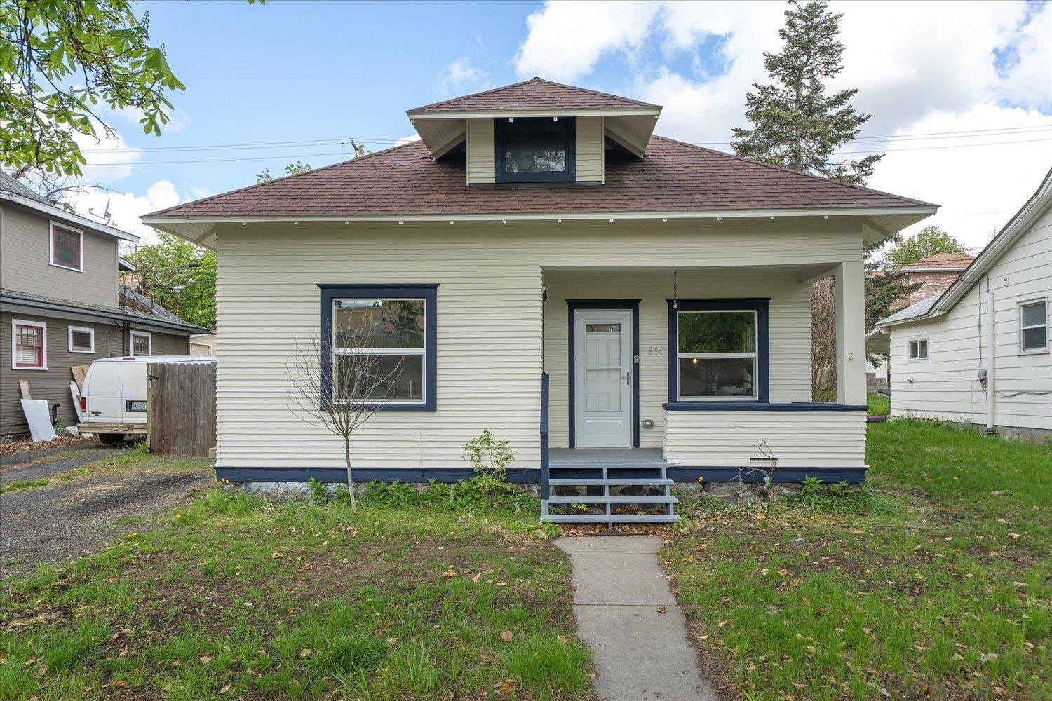 Property Photo: 614 2nd St WA 99004