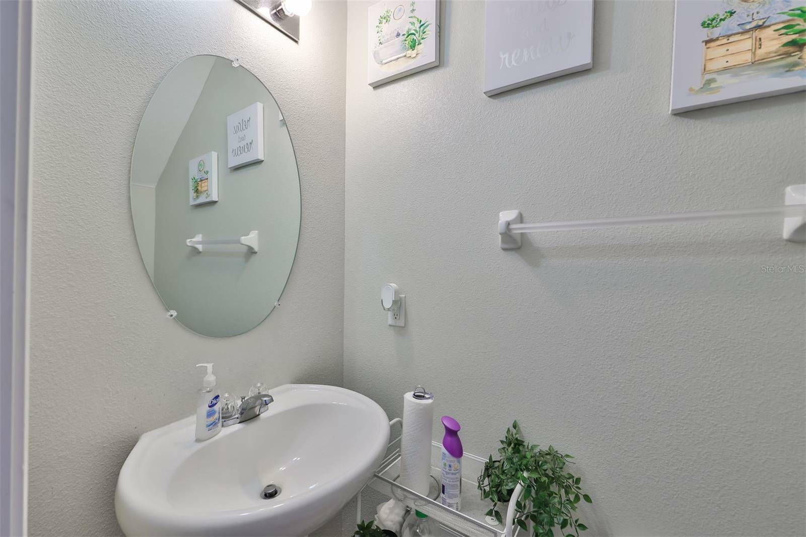 Property Photo: 10252 Carloway Hills Drive FL 33598