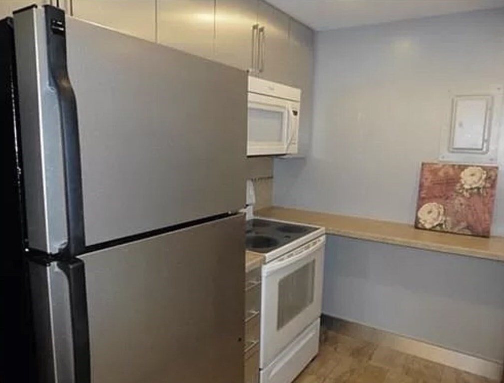 Property Photo: 50-56 Broadlawn Park 410 MA 02467