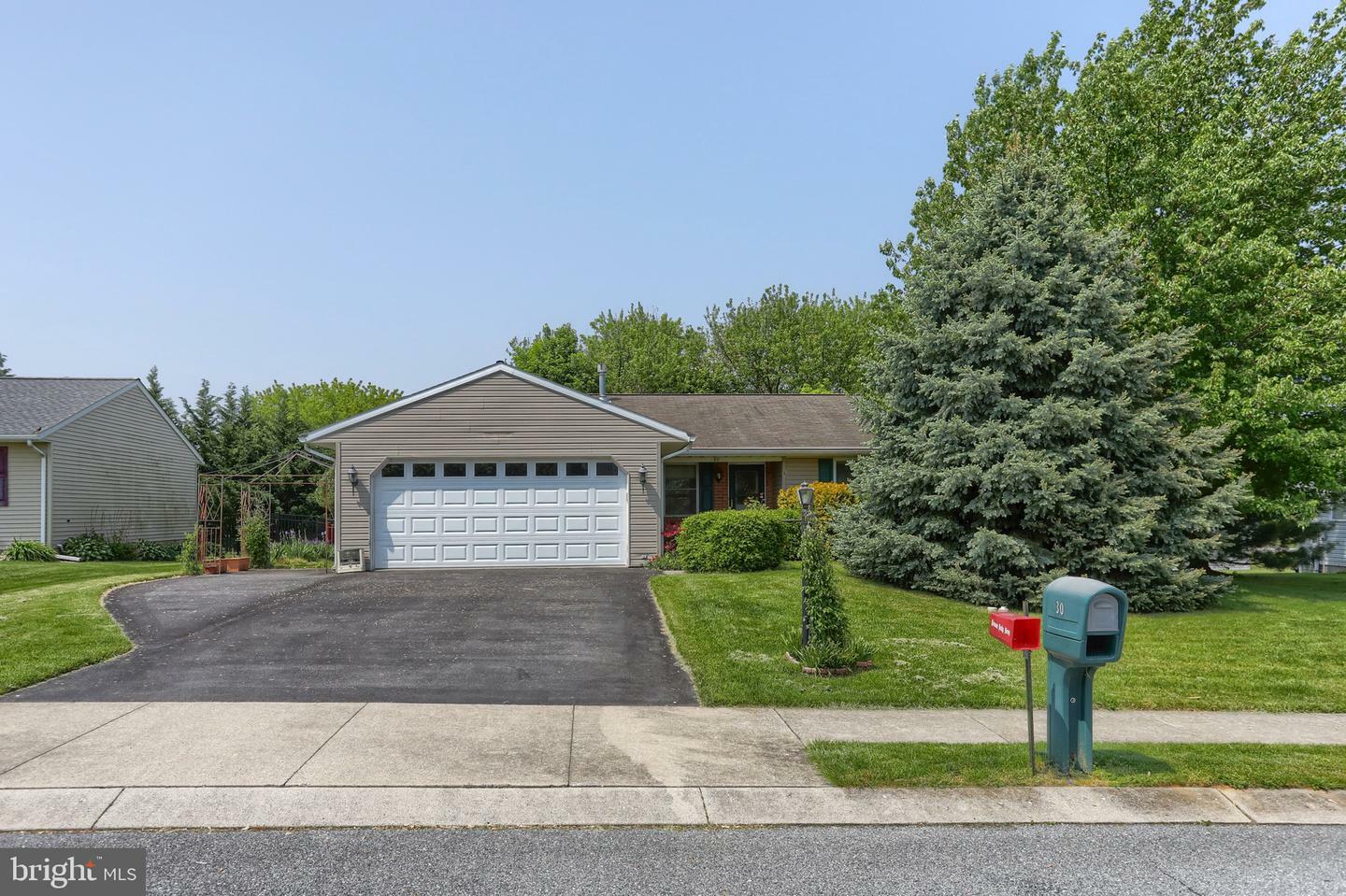 Property Photo:  30 Village Drive  PA 17073 