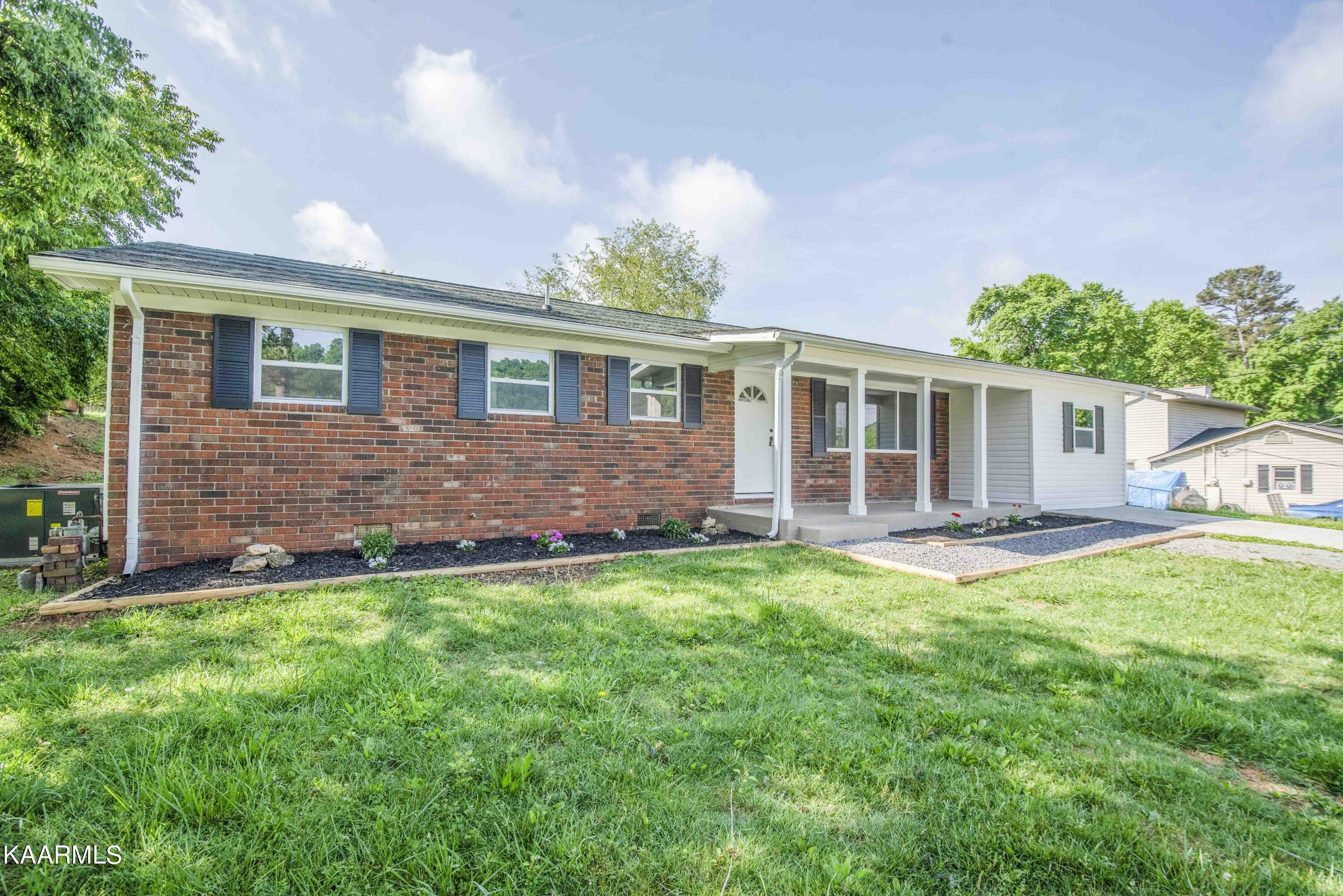 4232 Felty Drive  Knoxville TN 37918 photo