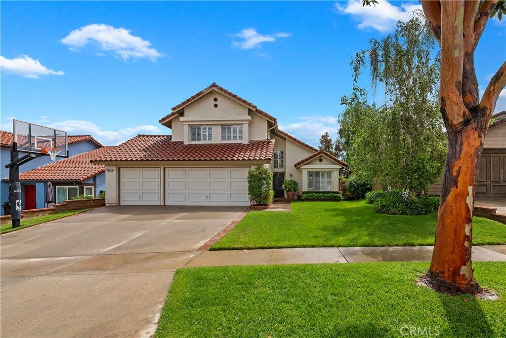 Property Photo: 2053 Turnberry Lane CA 92881