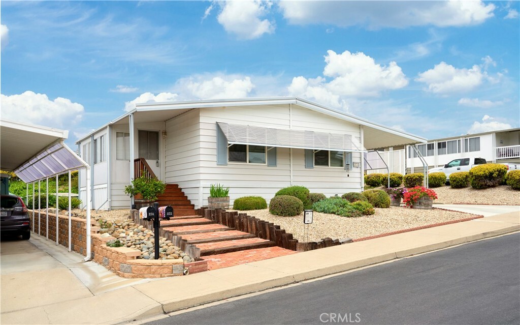 Property Photo: 272 Sunrise Terrace Drive CA 93420