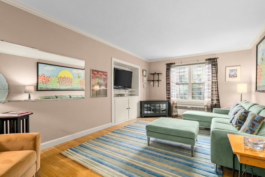 Property Photo:  159 Saint Paul 4  MA 02446 