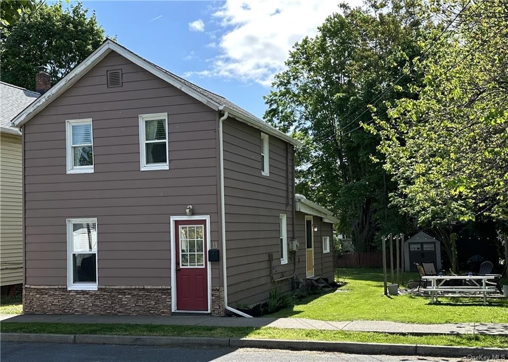 Property Photo:  11 Duncan Avenue  NY 12520 