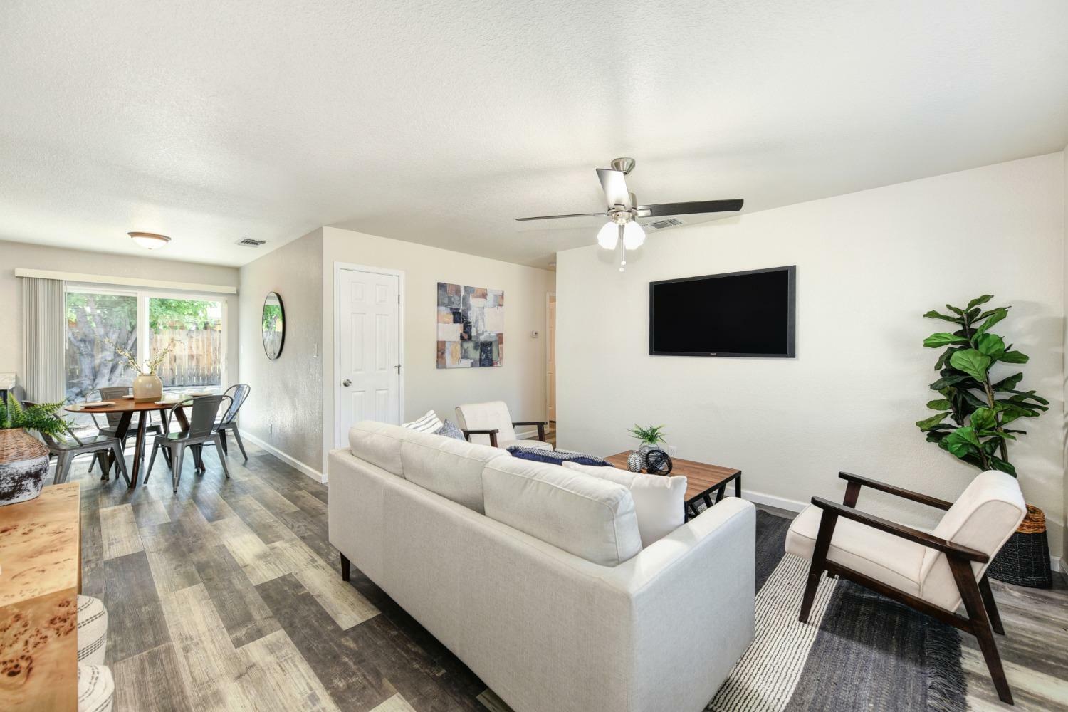 Property Photo: 99 Tinker Way CA 95838
