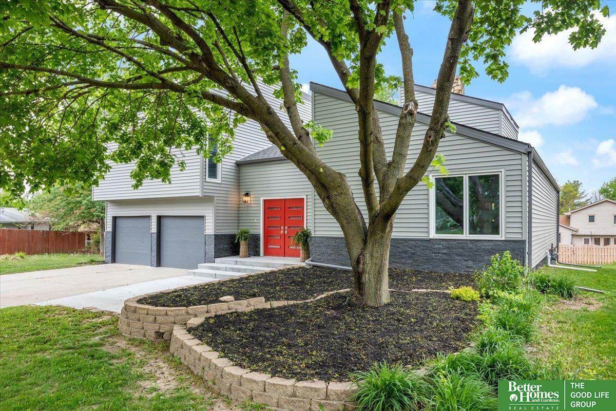 Property Photo: 4012 N 116 NE 68164