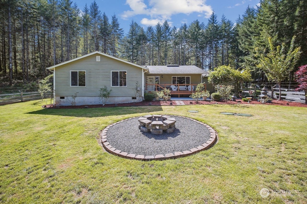 Property Photo:  199 Atmore Road  WA 98649 