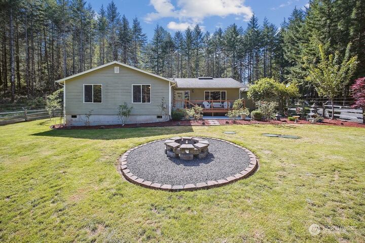 Property Photo:  199  Atmore Road  WA 98649 