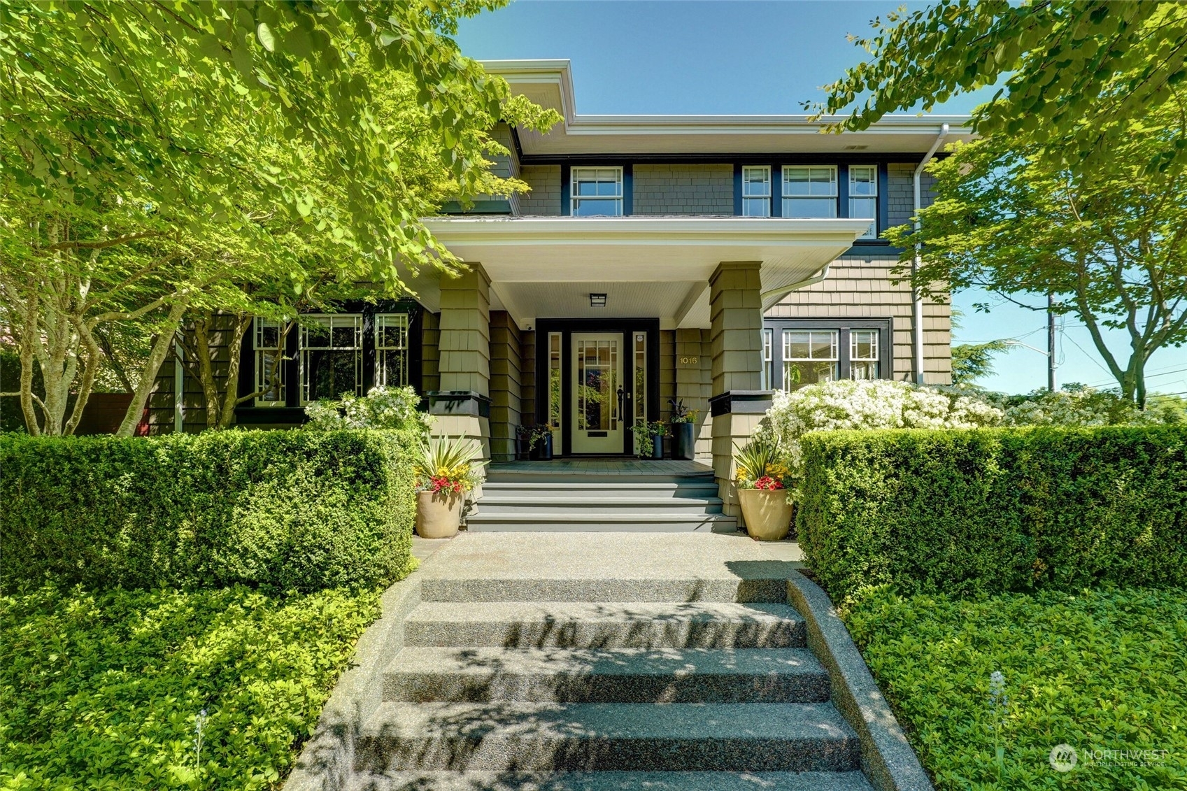 1016 East Lynn Street  Seattle WA 98102 photo