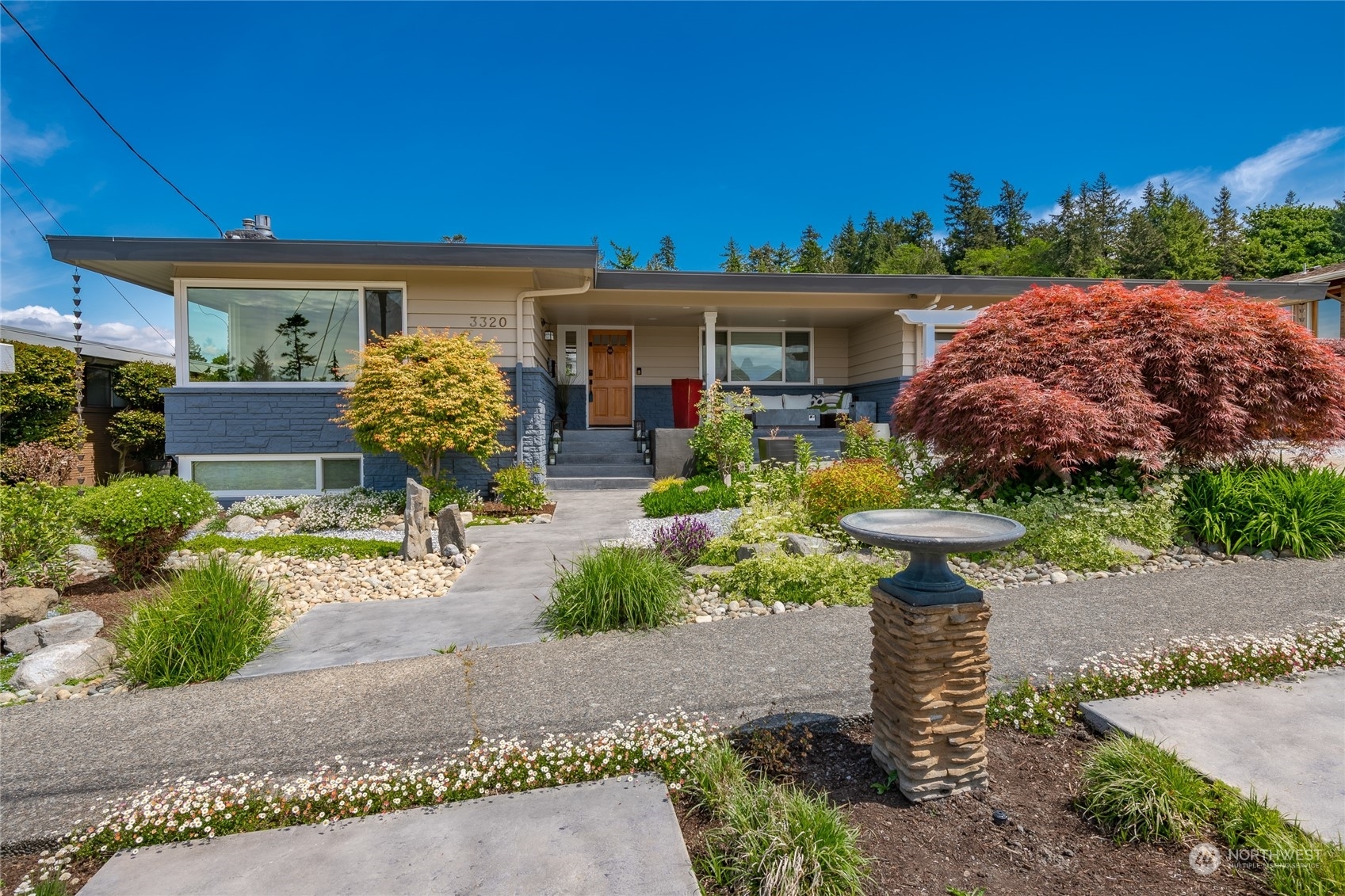 Property Photo:  3320 Frater Avenue SW  WA 98116 