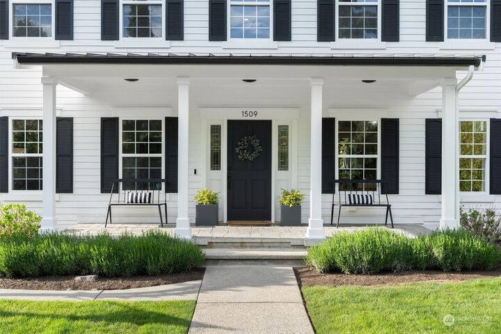 Property Photo: 1509 242nd Street SE WA 98021