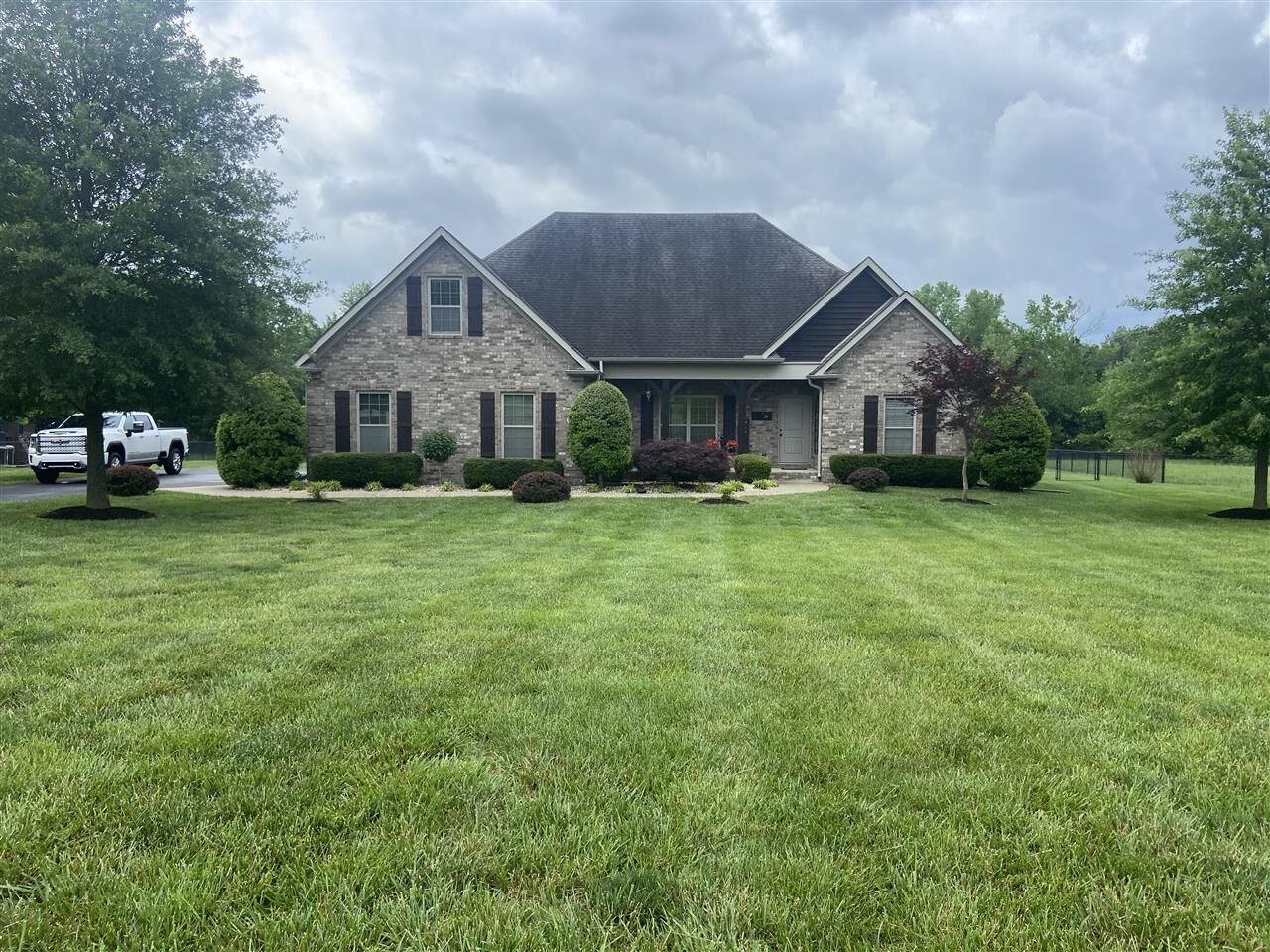 Property Photo:  324 Marblegate Circle  KY 42122 
