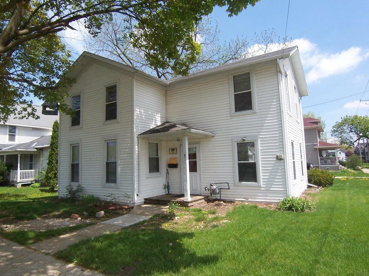 425 South High Street  Janesville WI 53545 photo