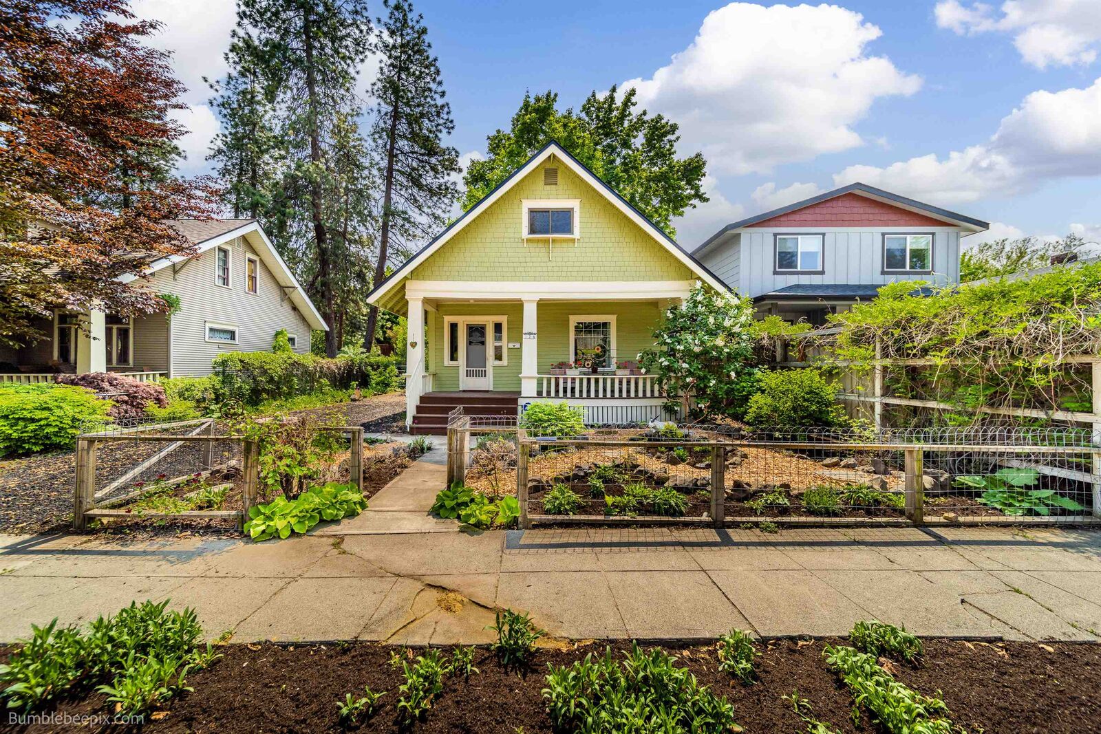 4 bed Spokane home for sale 724 E 9th Ave, Spokane, WA 99202