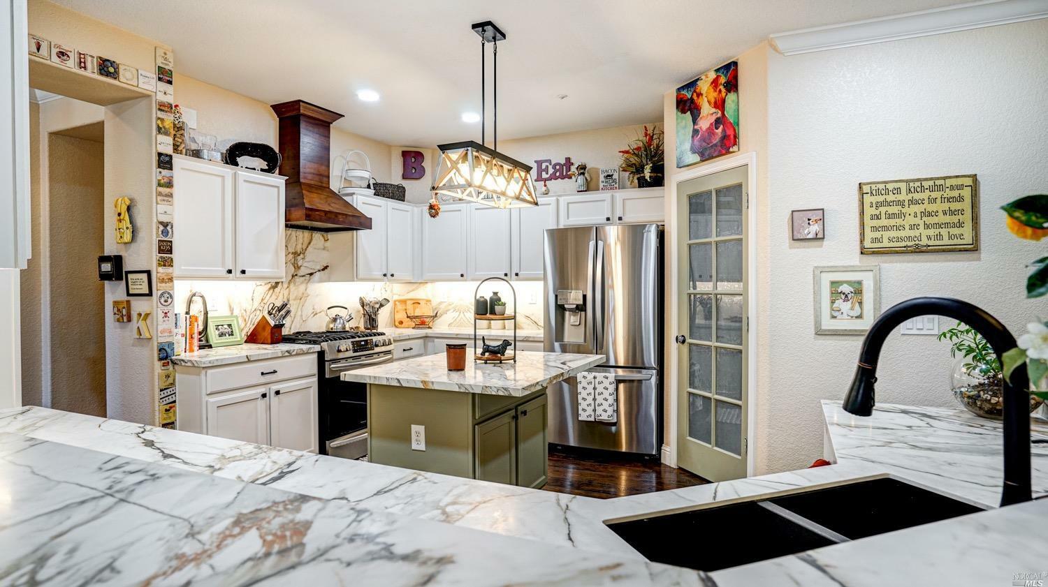 303 Clover Springs Drive  Cloverdale CA 95425 photo