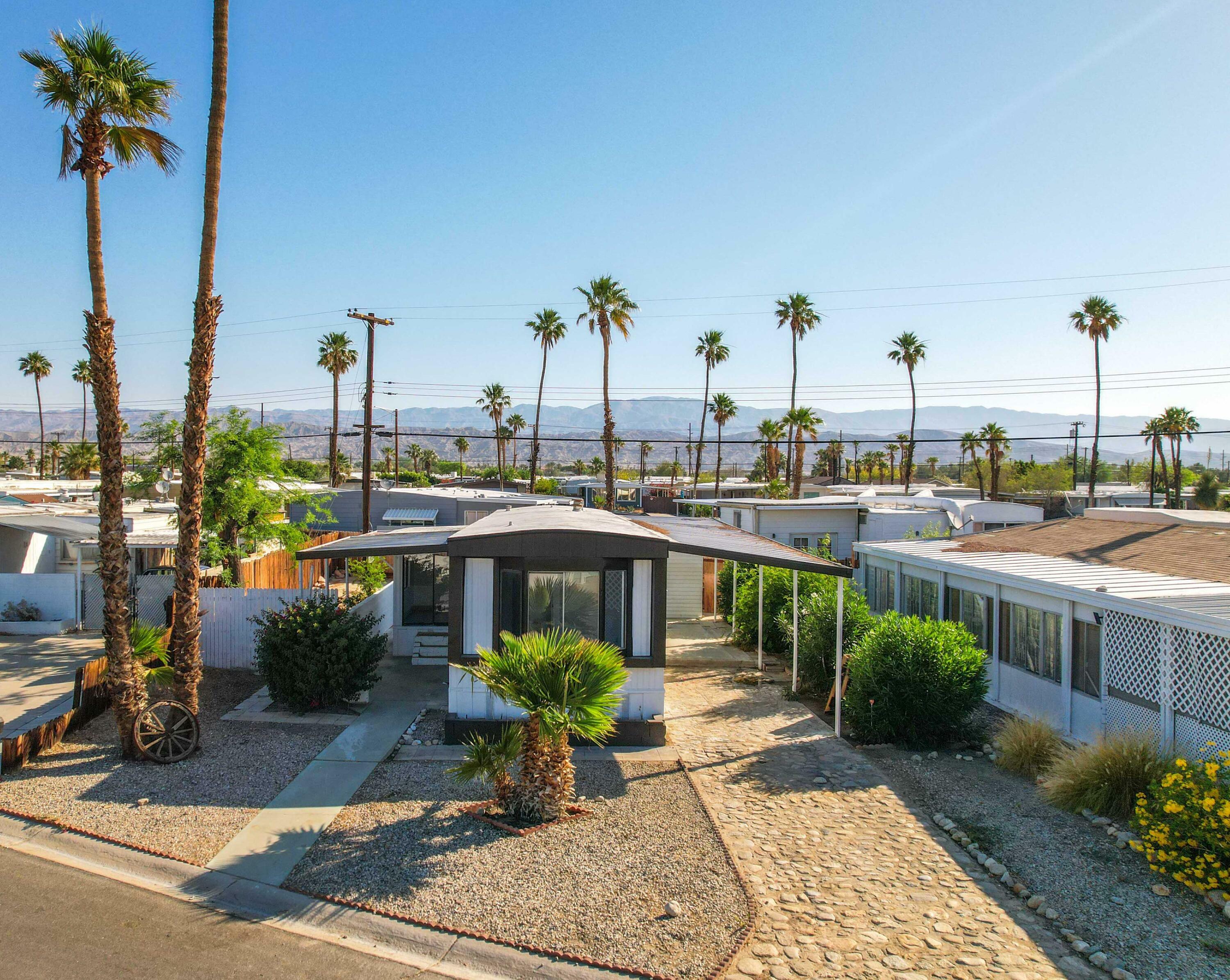 32160 Oakland Hills Street  Thousand Palms CA 92276 photo
