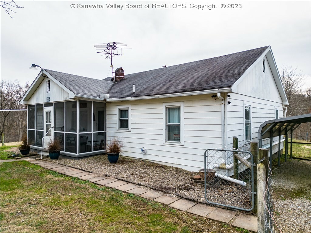 Property Photo: 997 McChroty Fork WV 25506