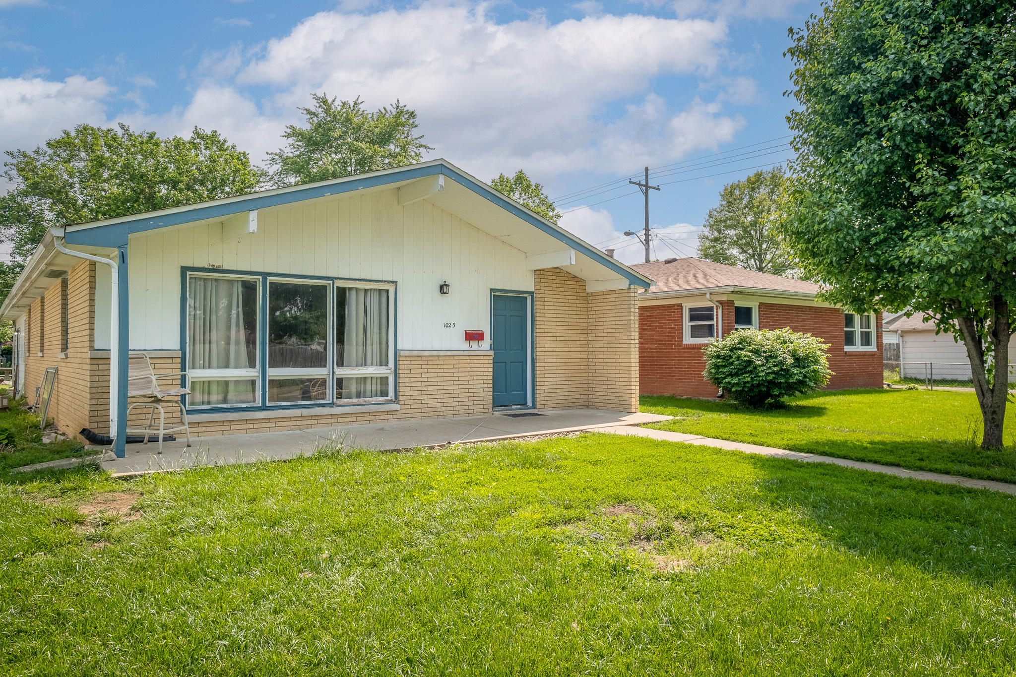 Property Photo: 1025 22nd Street IN 47201