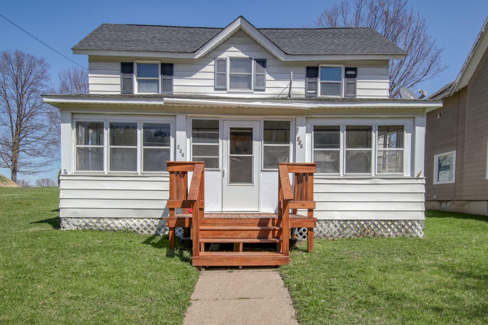 Property Photo:  226 Maple St.  WI 54013 