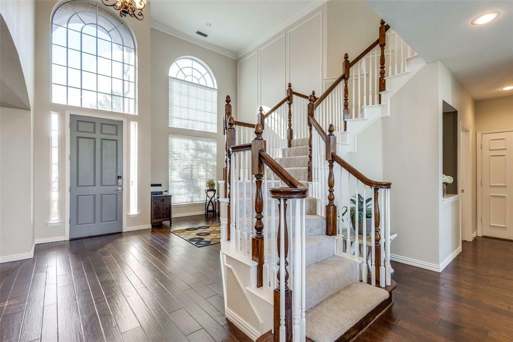 Property Photo: 1605 Crown Point Road TX 75072
