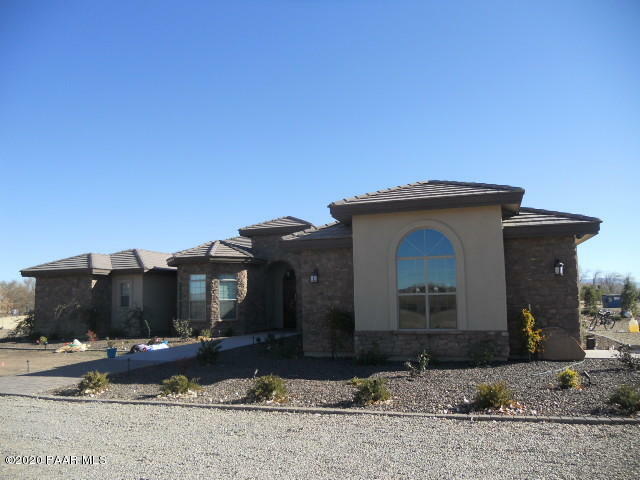 Property Photo:  785 N Road 1 West  AZ 86323 