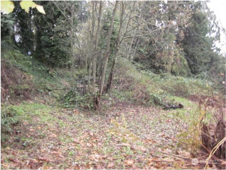 Property Photo:  11131 50th Avenue S  WA 98178 