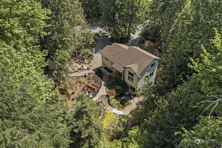 Property Photo:  8125 308th Avenue SE  WA 98050 