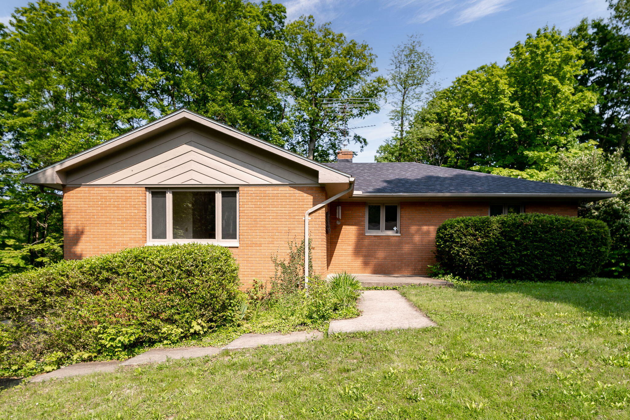 1234 White Oak Drive  Springfield OH 45504 photo