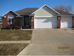 Property Photo:  411 Winfield Circle  IA 51054 