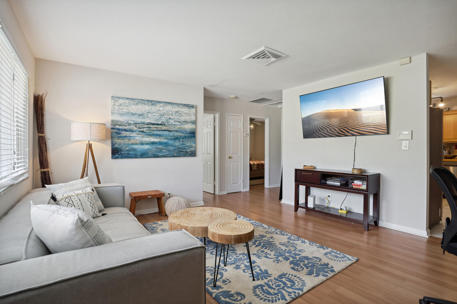 Property Photo:  734 SE 4th Avenue  FL 33483 