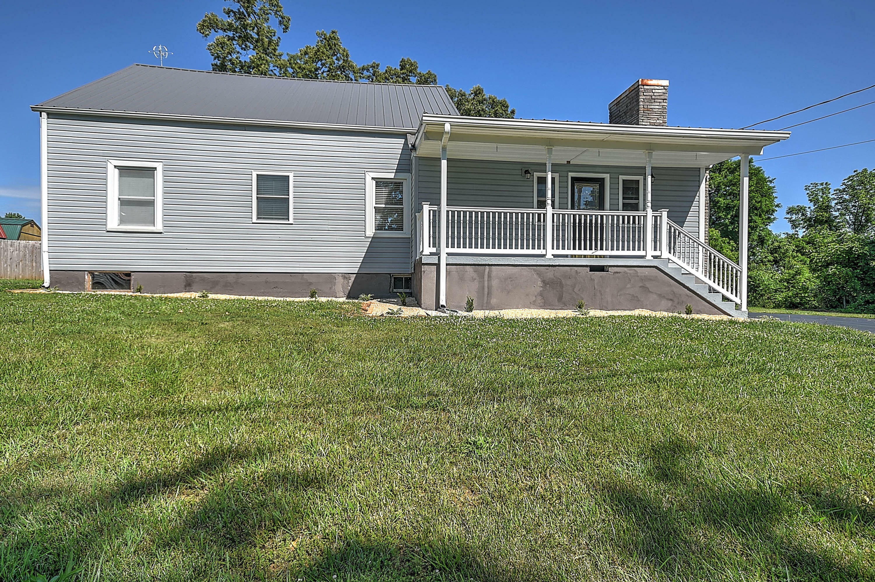 148 Mountain View Drive  Johnson City TN 37601 photo