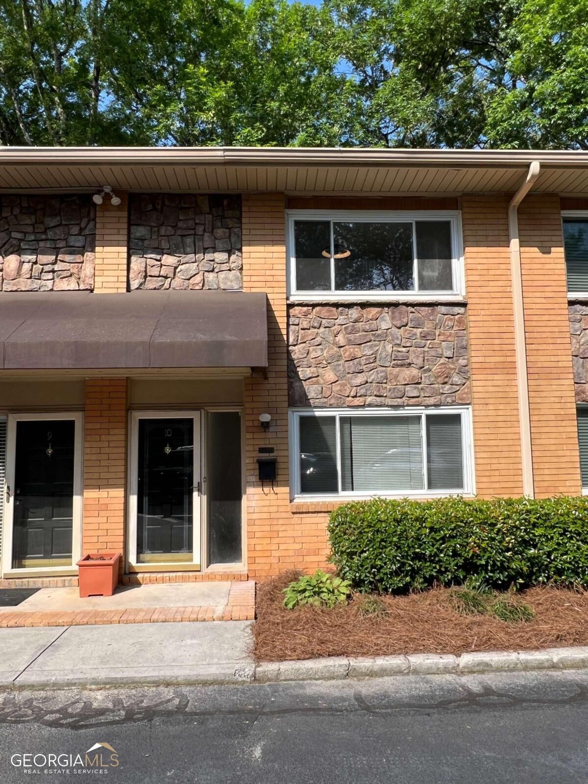Property Photo:  120 Biscayne Drive NW C10  GA 30309 