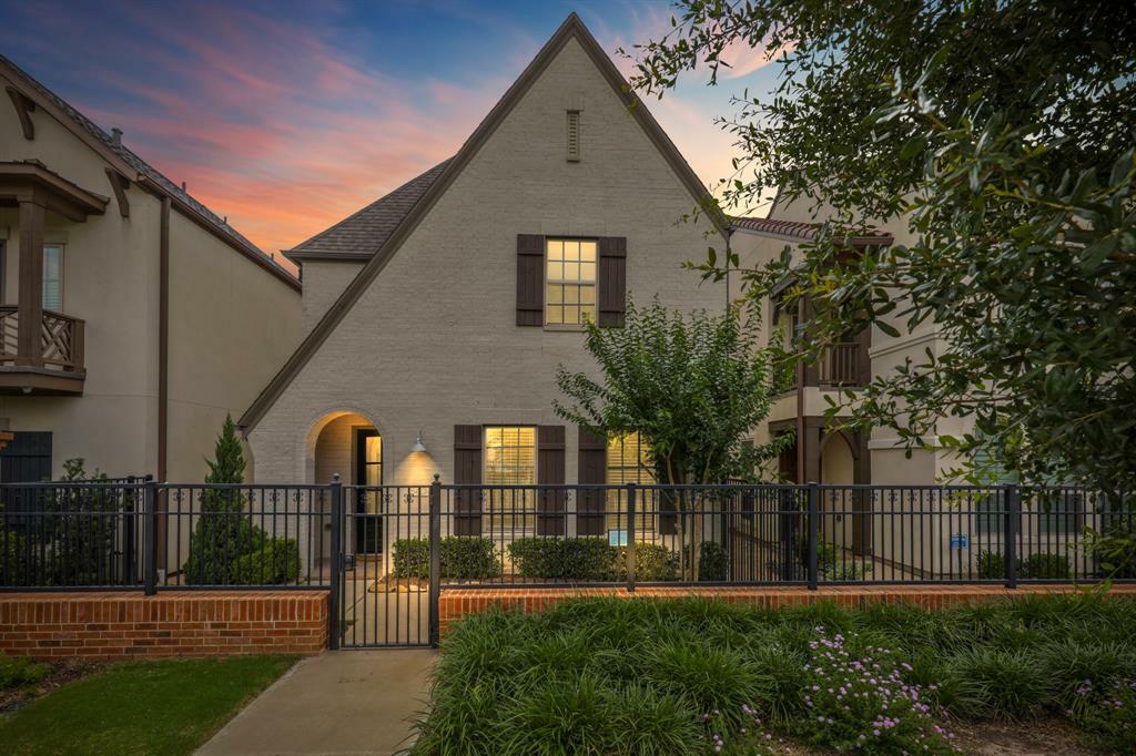 Property Photo: 5407 St Davids Court TX 77459