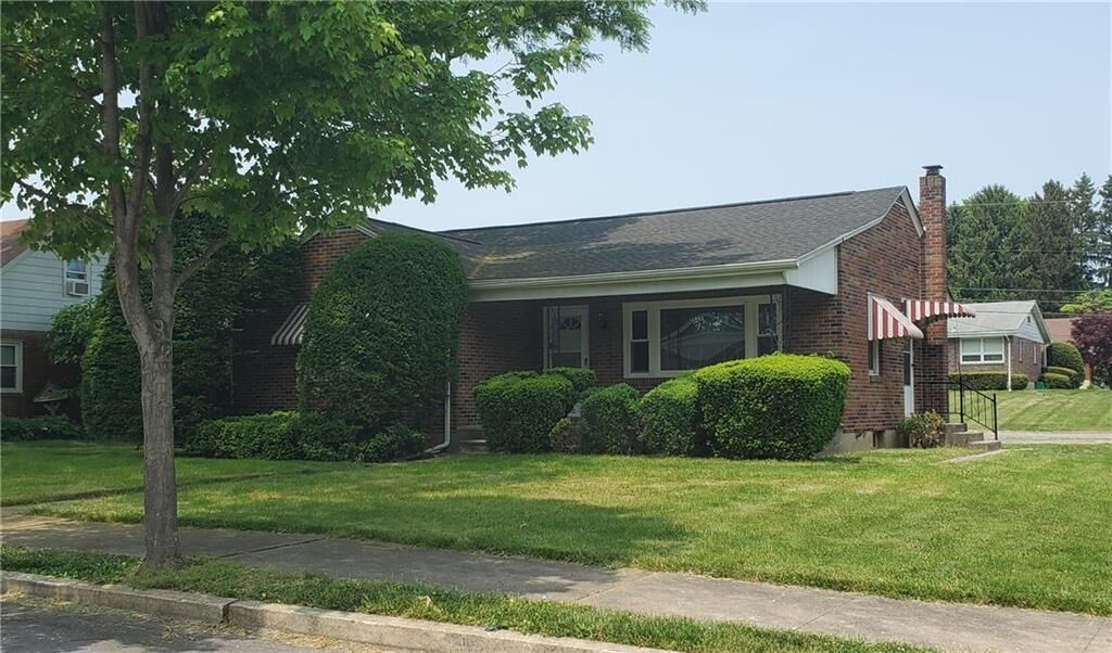 Property Photo:  1621 West Whitehall Street  PA 18102 