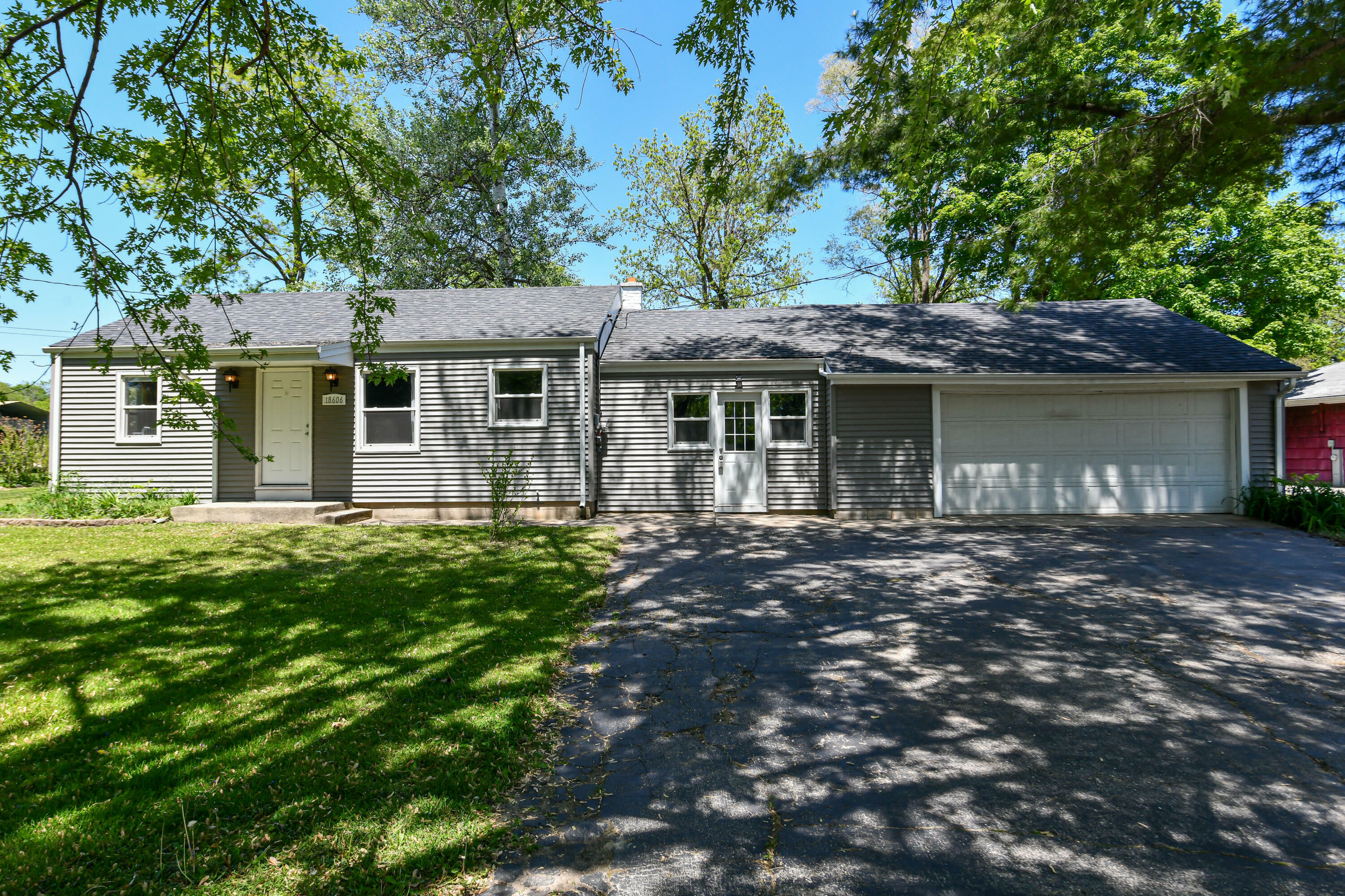 Property Photo: S64w18606 Topaz Dr WI 53150