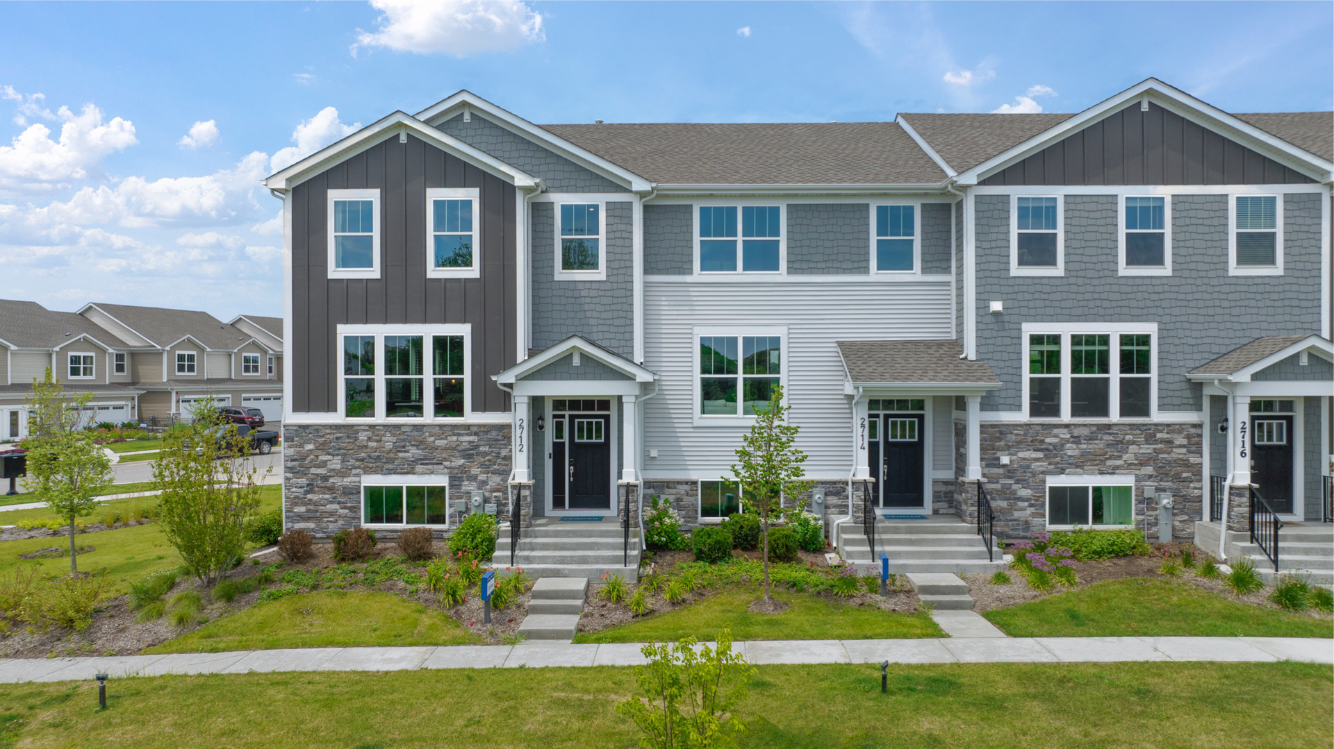Property Photo: 532 Wolverine Drive IL 60502
