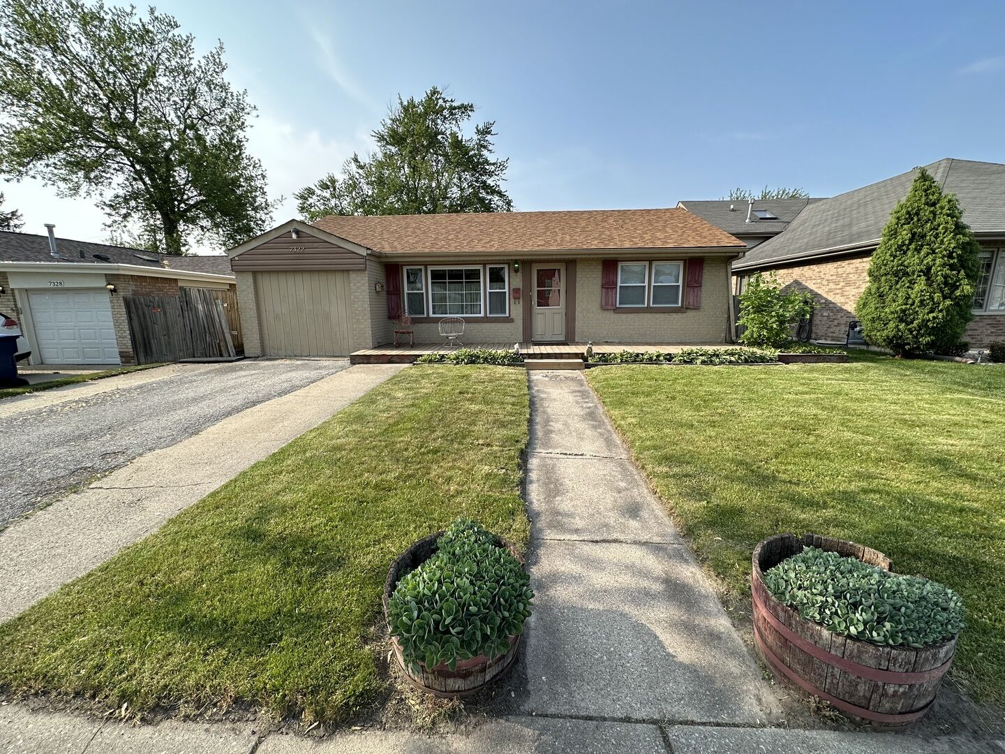 Property Photo: 7322 W 113th Place IL 60482