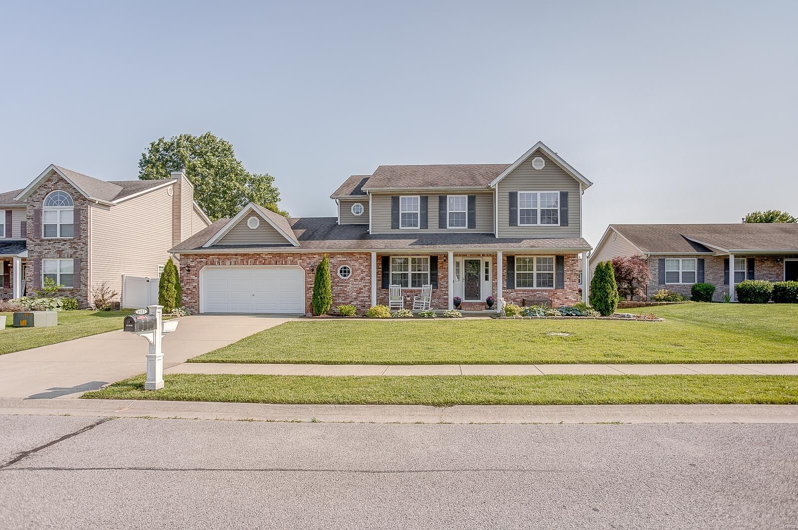 Property Photo: 1511 Nottinghill Drive IL 62269