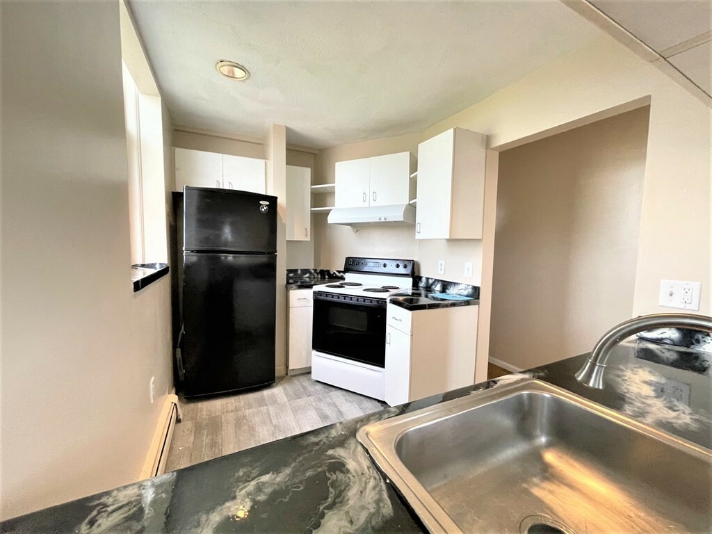 Property Photo: 124 Winnisimmet Street 7 MA 02150