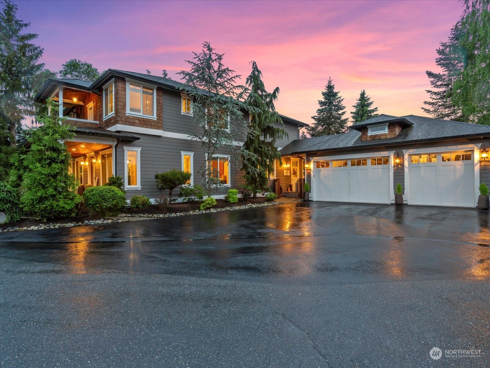 Property Photo:  816 13th Street  WA 98290 