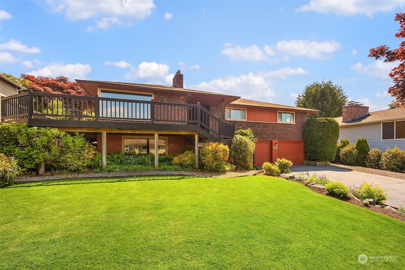 Property Photo: 5331 Francis Avenue NE WA 98422