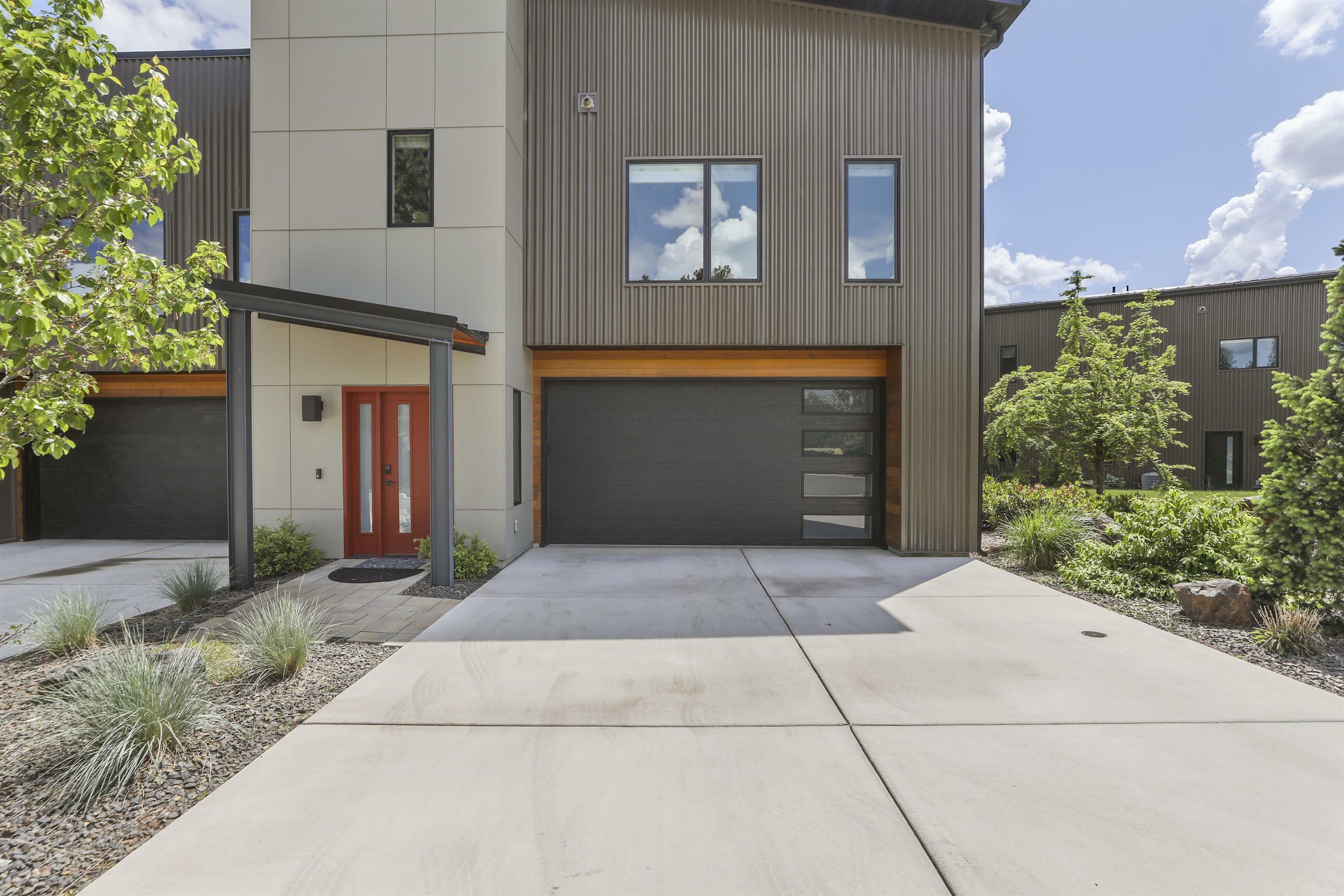 Property Photo: 2311 S Jelsa Rosa Ln WA 99223