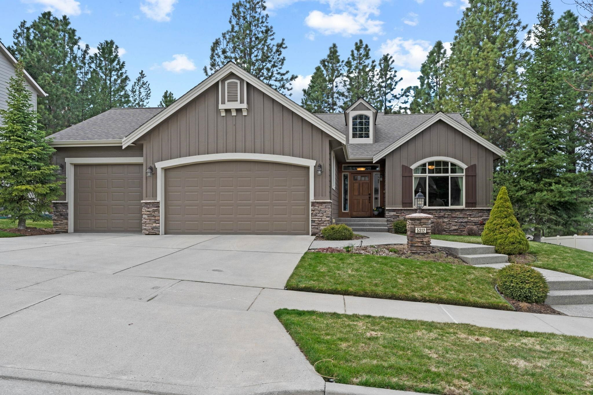 Property Photo: 5312 S Bates Rd WA 99206