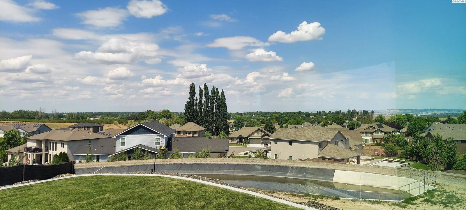 Property Photo:  4272 Cowlitz Blvd View  WA 99352 