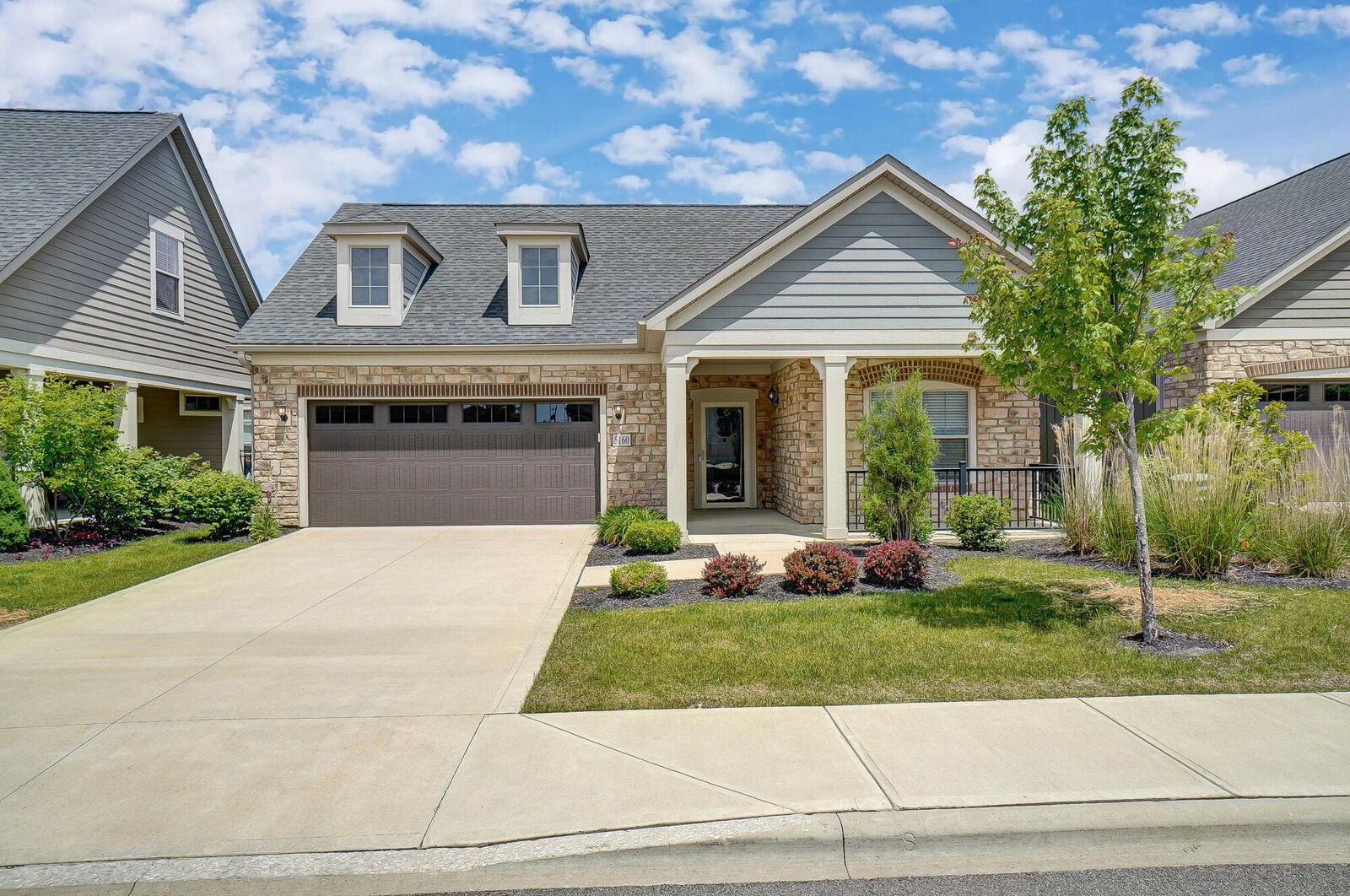 Property Photo:  5160 Threshing Place  OH 43015 