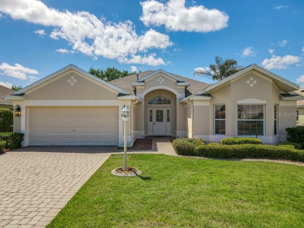 Property Photo:  1741 Oak Forest Drive  FL 32162 