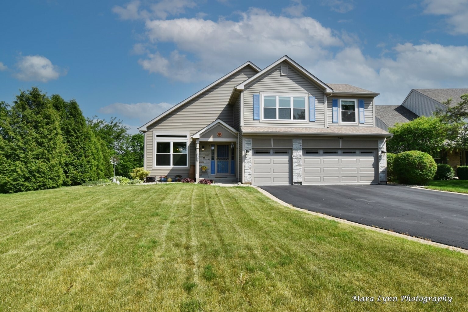 516 Waterford Drive  Oswego IL 60543 photo