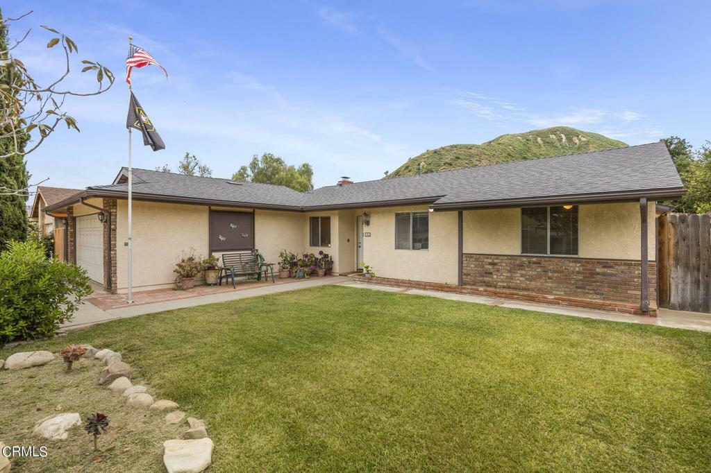 Property Photo:  1452 Mariposa Drive  CA 93060 